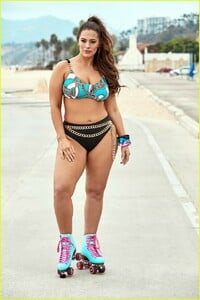 ashley-graham-goes-retro-for-new-swimsuits-for-all-collection-10.jpg