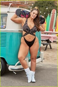 ashley-graham-goes-retro-for-new-swimsuits-for-all-collection-11.jpg