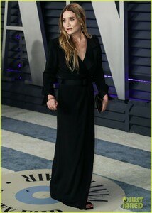 ashley-olsen-vanity-fair-oscar-party-01.jpg