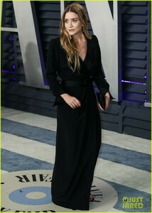 ashley-olsen-vanity-fair-oscar-party-06.jpg