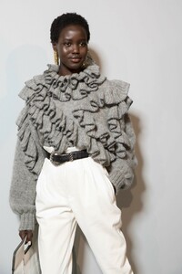 backstage-defile-alberta-ferretti-automne-hiver-2019-2020-milan-coulisses-41.thumb.jpg.3cc6295bb3ce324fd13fde3308c4c618.jpg