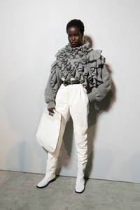 backstage-defile-alberta-ferretti-automne-hiver-2019-2020-milan-coulisses-43.thumb.jpg.61fa9a64d954923a347194797862c49b.jpg