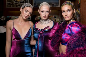 backstage-defile-area-automne-hiver-2019-2020-new-york-coulisses-8.jpg