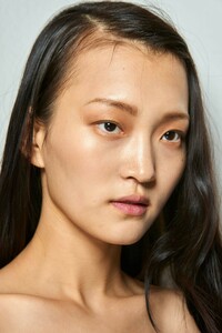 backstage-defile-blumarine-automne-hiver-2019-2020-milan-coulisses-158.thumb.jpg.388bbbc2c7a94e3d1a29732dc3421ead.jpg