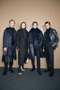 backstage-defile-boss-automne-hiver-2019-2020-new-york-coulisses-128.thumb.jpg.e8c17a9af16f3b9d31503cf127cb9664.jpg