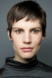 backstage-defile-boss-automne-hiver-2019-2020-new-york-coulisses-24.thumb.jpg.10b00b436b4fb958e8ef652c25a4d1e9.jpg