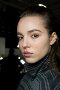 backstage-defile-boss-automne-hiver-2019-2020-new-york-coulisses-50.thumb.jpg.a7fe8698de721241b9dc3bc5267eb794.jpg