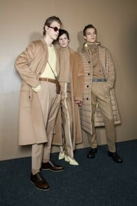 backstage-defile-boss-automne-hiver-2019-2020-new-york-coulisses-84.thumb.jpg.987a38fab54b4968c7df2a71273628ce.jpg