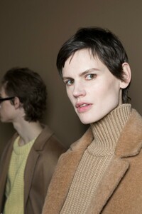 backstage-defile-boss-automne-hiver-2019-2020-new-york-coulisses-86.thumb.jpg.692be0cc12ba29ef0d528f6d165ceb56.jpg