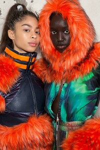 backstage-defile-byblos-automne-hiver-2019-2020-milan-coulisses-106.thumb.jpg.724198b57f9184d7ef2785f78c142509.jpg