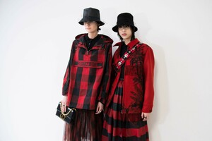 backstage-defile-christian-dior-automne-hiver-2019-2020-paris-coulisses-210.thumb.jpg.b9f5b5e7ab7fe6180db6a93c4ba03d29.jpg