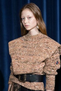 backstage-defile-etro-automne-hiver-2019-2020-milan-coulisses-159.thumb.jpg.bc90fffb35aaacdffd992f012068d79c.jpg