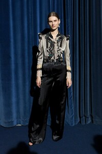 backstage-defile-etro-automne-hiver-2019-2020-milan-coulisses-43.thumb.jpg.4c7a0d18b29cb247b0fb9aeda4d08ee5.jpg