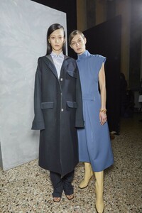 backstage-defile-gabriele-colangelo-automne-hiver-2019-2020-milan-coulisses-98.thumb.jpg.96cee639039e49ad0e61fcb960d48bea.jpg