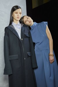 backstage-defile-gabriele-colangelo-automne-hiver-2019-2020-milan-coulisses-99.thumb.jpg.9cf396fe87e7239df917e8c857687965.jpg