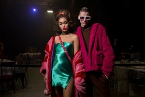 backstage-defile-gcds-automne-hiver-2019-2020-milan-coulisses-83.thumb.jpg.05630a56bba70773b7e8b1414a35fa64.jpg