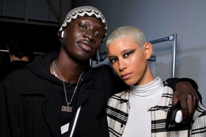 backstage-defile-jeremy-scott-automne-hiver-2019-2020-new-york-coulisses-21.thumb.jpg.eaa459c749223a1d355f8f98fc92b8a9.jpg