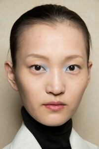 backstage-defile-lanvin-automne-hiver-2019-2020-paris-coulisses-5.thumb.jpg.28863512e9d73099c0774fb54607e88a.jpg