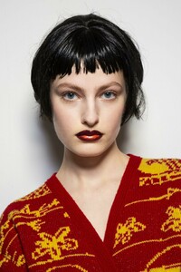 backstage-defile-matty-bovan-automne-hiver-2019-2020-londres-coulisses-97.thumb.jpg.45b7885d384ba028103320071b129182.jpg