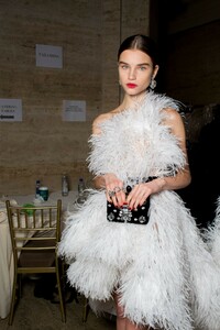 backstage-defile-oscar-de-la-renta-automne-hiver-2019-2020-new-york-coulisses-60.thumb.jpg.1936712207257c24dd96cc4e39198b2c.jpg