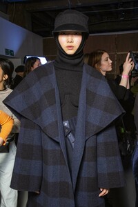 backstage-defile-pringle-of-scotland-automne-hiver-2019-2020-londres-coulisses-93.thumb.jpg.9952d01662fffa28a3079546dddac735.jpg