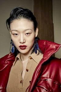backstage-defile-salvatore-ferragamo-automne-hiver-2019-2020-milan-coulisses-40.thumb.jpg.1d8dd5463e553abcfd55bdaefca2a0e7.jpg