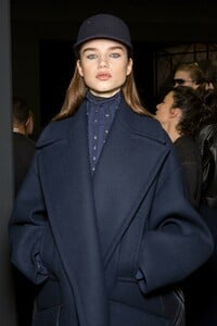 backstage-defile-sportmax-automne-hiver-2019-2020-milan-coulisses-110.thumb.jpg.3d7e3658f818e113ba2f9e8d1b5cf6c5.jpg