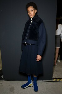 backstage-defile-sportmax-automne-hiver-2019-2020-milan-coulisses-85.thumb.jpg.d811196065b7eea00f4d92bd883fa960.jpg
