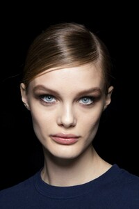 backstage-defile-tom-ford-automne-hiver-2019-2020-new-york-coulisses-31.thumb.jpg.4d24ce1d9918996f6308784b7add9cec.jpg
