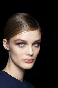 backstage-defile-tom-ford-automne-hiver-2019-2020-new-york-coulisses-32.thumb.jpg.69696093cd2e3791a8e53994e3d9ac1d.jpg