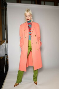 backstage-defile-versace-automne-hiver-2019-2020-milan-coulisses-92.thumb.jpg.e771bee688c54cdc3d5a063a9ce8003a.jpg