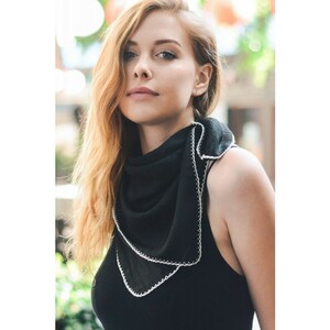 black-leto-wholesale-scallop-stitch-trim-bandana-scarf-lightweight-festival-style-boho-bohemian-fashion-cute-women-accessory-summer-spring-neckerchief.thumb.jpg.cb4658e10a534244f00b6ff71cffeafd.jpg