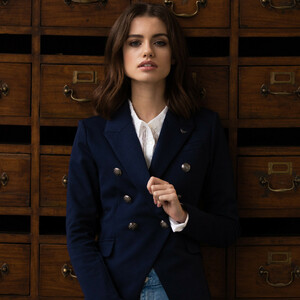 blazer-double-boutonnage.thumb.jpg.324ad9261497fa0f9195c95492260c92.jpg