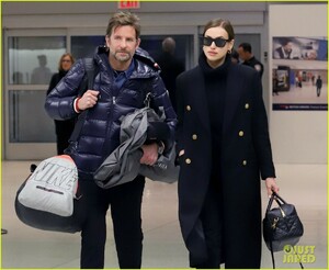 bradley-cooper-irina-shayk-airport-photos-07.jpg