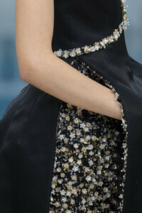 chanel-hc-clp-rs19-9624.thumb.jpg.8a9cefcbae85991a0558412fe20a9ae8.jpg