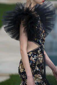 chanel-hc-clp-rs19-9659.thumb.jpg.ee9fbd952b17bd7d576cb24bc79517bc.jpg