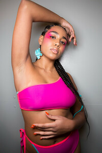 chromat-bks-m-rf19-8465.thumb.jpg.1362c06dfe6618b19abb7497d6be137a.jpg