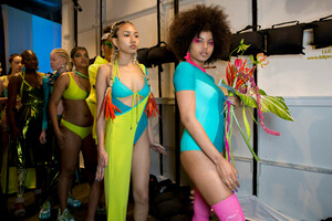 chromat-bks-m-rf19-8752.thumb.jpg.3b39461eee726e173744cfe4975bb1ec.jpg