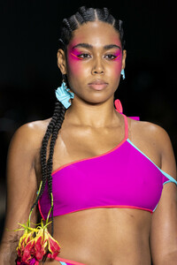 chromat-clp-rf19-0201.thumb.jpg.c7dbdbd7951bedcc394ab1b89e044fb5.jpg