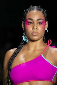 chromat-clp-rf19-0202.thumb.jpg.7216697f2626c691ca85d6c5906c2726.jpg