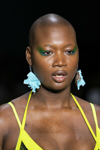 chromat-clp-rf19-0546.thumb.jpg.0af50d3770cc1f5e22a686932cc69045.jpg