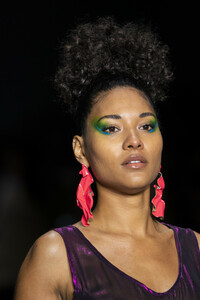 chromat-clp-rf19-0668.thumb.jpg.0d1dc70d469e400cc2950c94ba5d9b22.jpg
