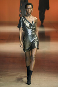 cushnie-rf19-0274.thumb.jpg.26017a147379916bf632ab6f7d45accc.jpg