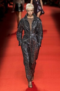 defile-philosophy-di-lorenzo-serafini-automne-hiver-2019-2020-milan-look-20.thumb.jpg.0b22d924e90363ec773a1365a6330aa1.jpg