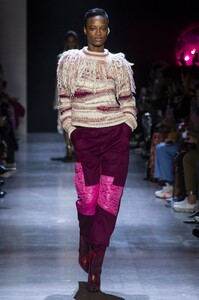 defile-prabal-gurung-automne-hiver-2019-2020-new-york-look-32.thumb.jpg.f75d3045115a856d59a8dbe67d652a79.jpg