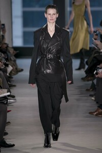 defile-proenza-schouler-automne-hiver-2019-2020-new-york-look-15.thumb.jpg.dcf971f9d4bde5b4a14f821459ba6a1b.jpg