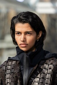 detail-defile-bottega-veneta-automne-hiver-2019-2020-milan-detail-102.thumb.jpg.fa494d4528c5827be7c6d325708872ec.jpg