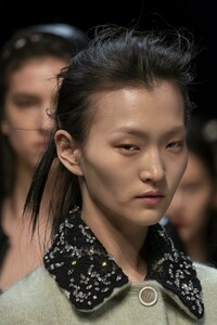 detail-defile-ermanno-scervino-automne-hiver-2019-2020-milan-detail-195.thumb.jpg.43ce3fc4da9f4cceaf5712003b19b356.jpg