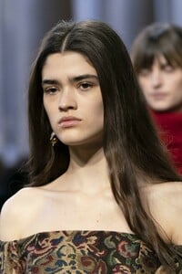 detail-defile-etro-automne-hiver-2019-2020-milan-detail-261.thumb.jpg.cd14ac671cfcb10e8e0c8a6e4406d40e.jpg