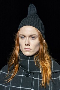 detail-defile-marc-jacobs-automne-hiver-2019-2020-new-york-detail-119.thumb.jpg.44e01816f9e5957bcea8ef97b116a3a4.jpg